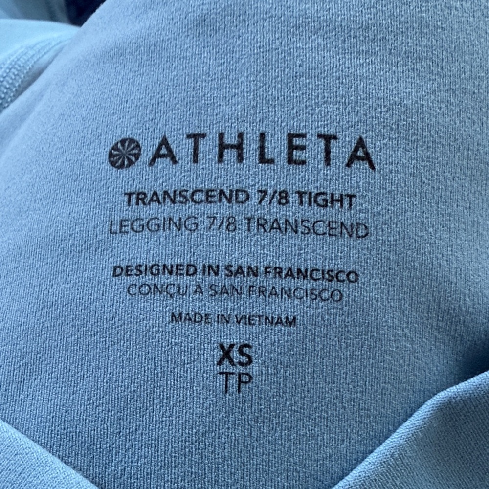 Athleta Transcend 7/8 Tight Leggings in Light Blue